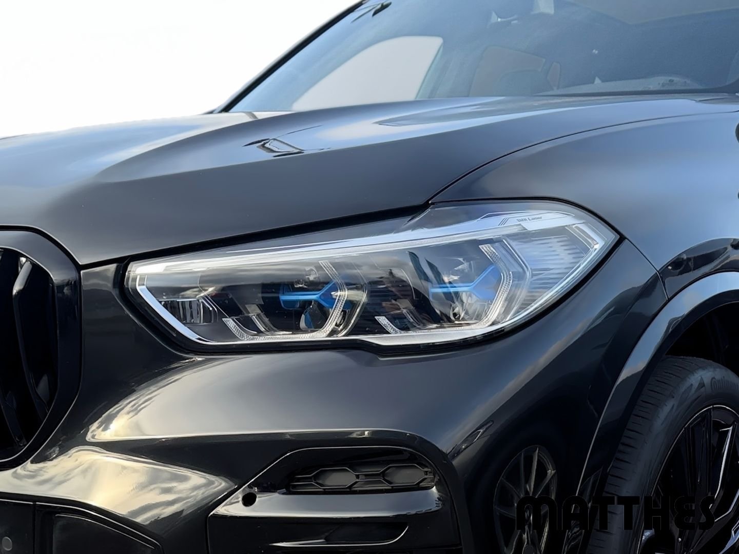 BMW X5 40 i M Sport xDrive Anhängerkupplung Panorama – Bild 5