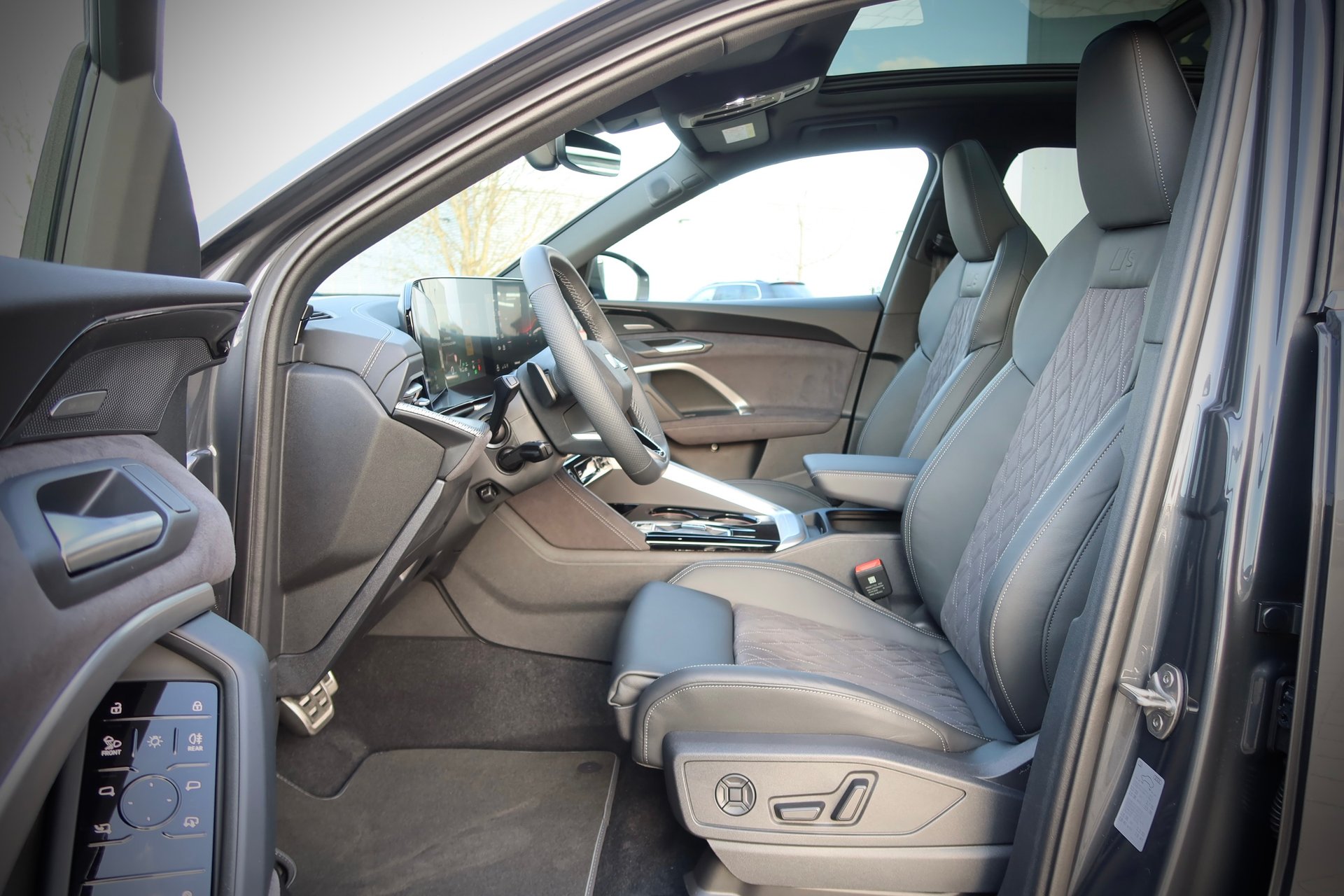 Audi Q5 2.0 TDI quattro#2x S-LINE#LUFT#TECH-PACK#PANO – Bild 10