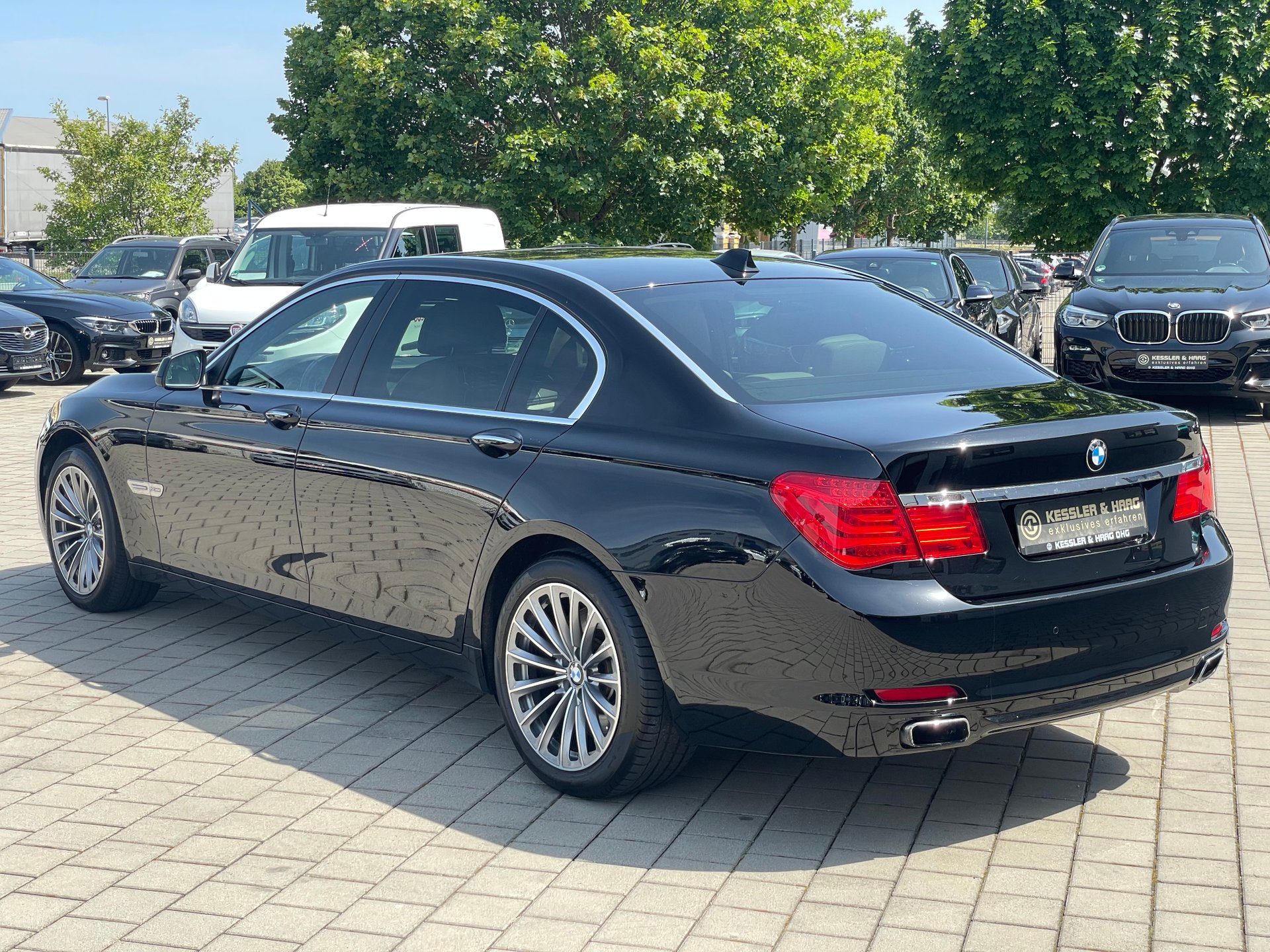 BMW 750Li xDrive StandH/TV im Fond/4xSitzklima/Voll – Bild 8