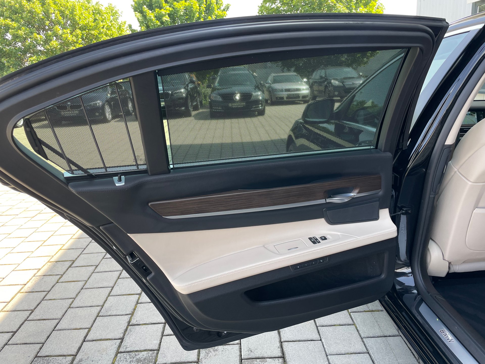 BMW 750Li xDrive StandH/TV im Fond/4xSitzklima/Voll – Bild 26