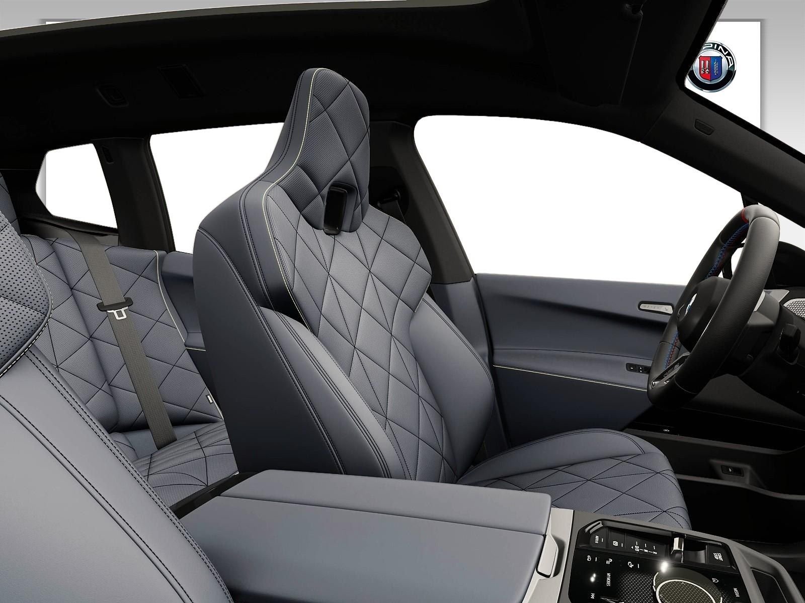 BMW iX M70 xDrive B&W Surround DAB Aktivlenkung LED – Bild 9