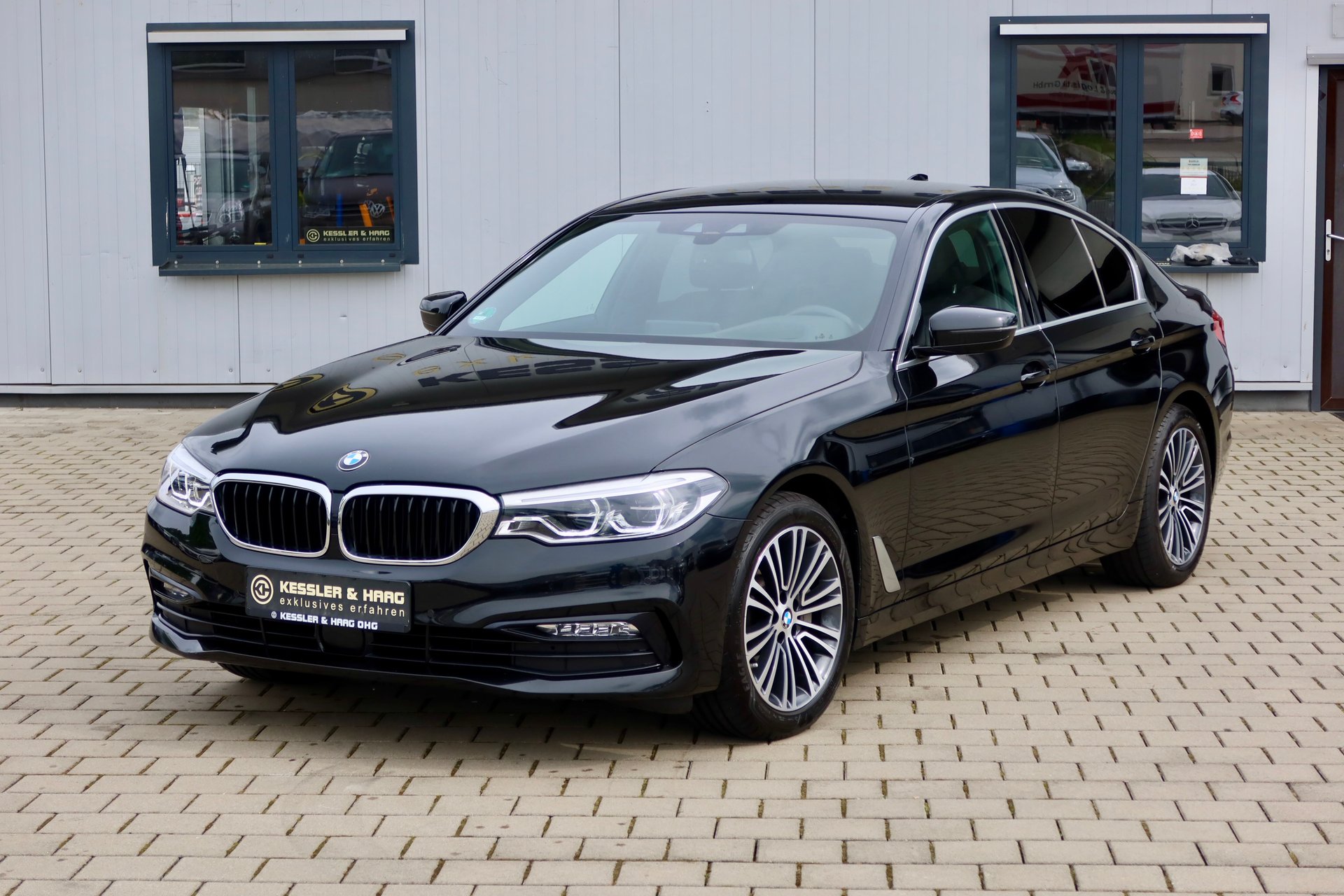 BMW 530 i xDrive SportLine#AHK#LIVE#HUP#DA+#1HD – Bild 2