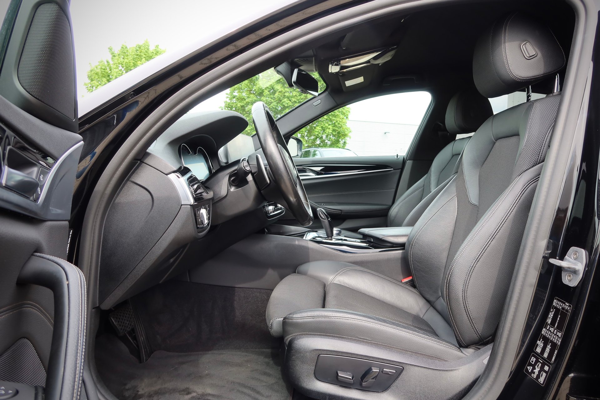 BMW 530 i xDrive SportLine#AHK#LIVE#HUP#DA+#1HD – Bild 10