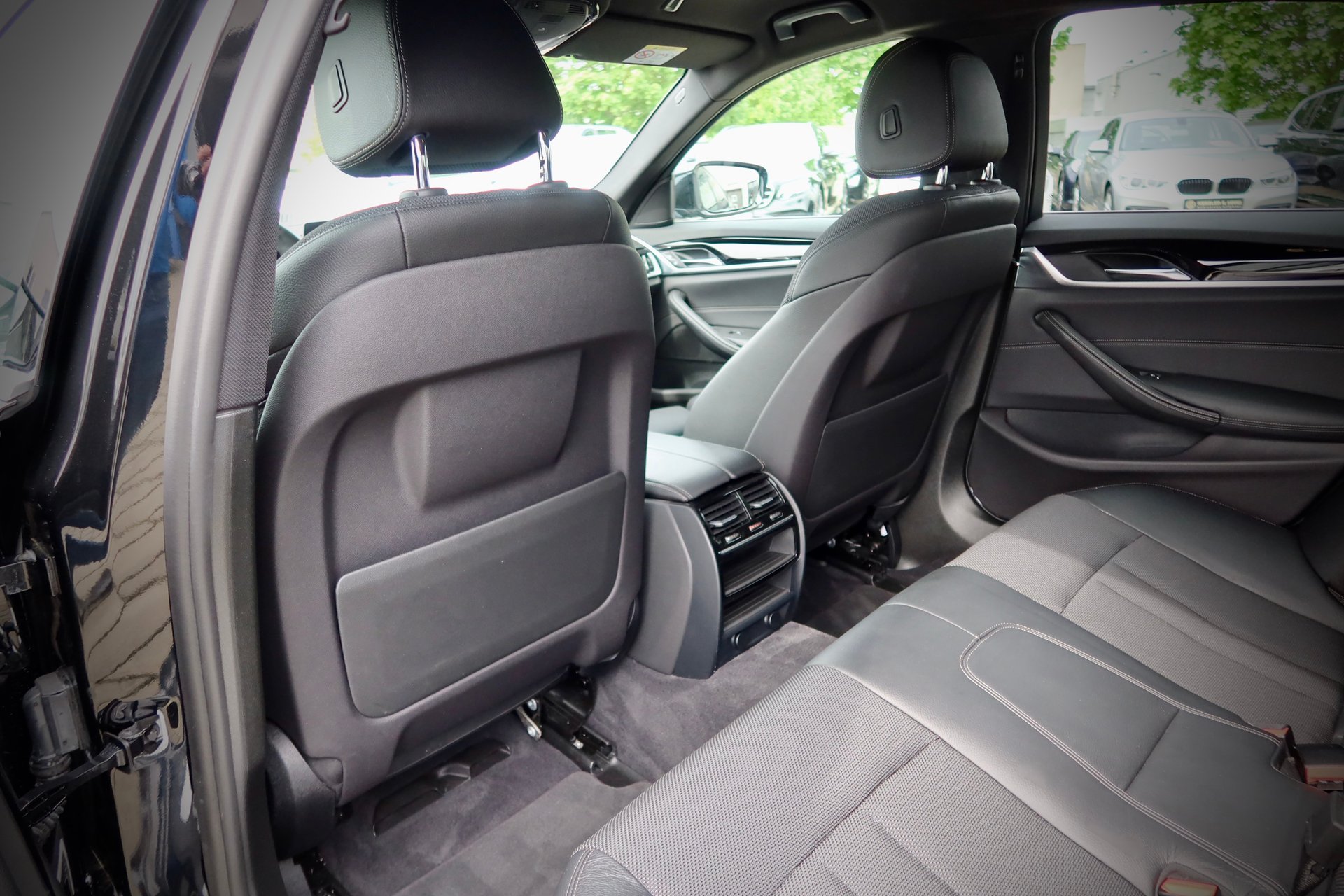 BMW 530 i xDrive SportLine#AHK#LIVE#HUP#DA+#1HD – Bild 24