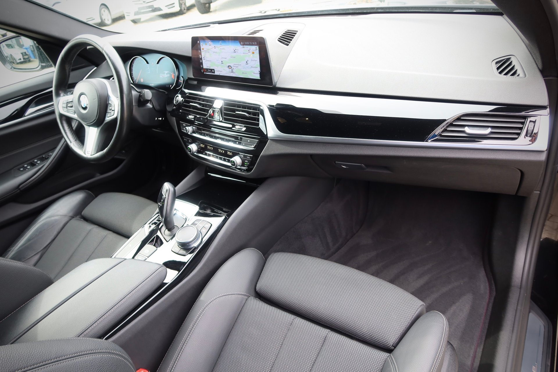 BMW 530 i xDrive SportLine#AHK#LIVE#HUP#DA+#1HD – Bild 12