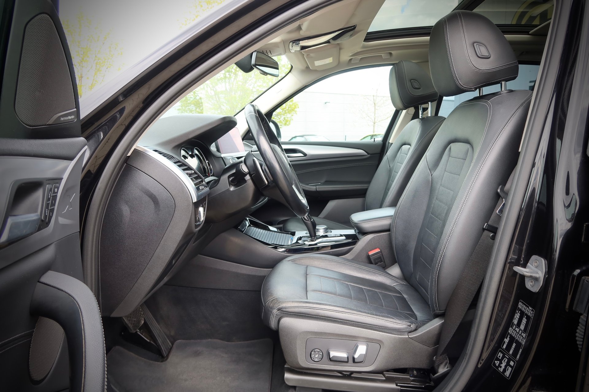 BMW X3 xDrive 25d Advant. ACC KEY-GO AHK CAM#H&K#PANO – Bild 10