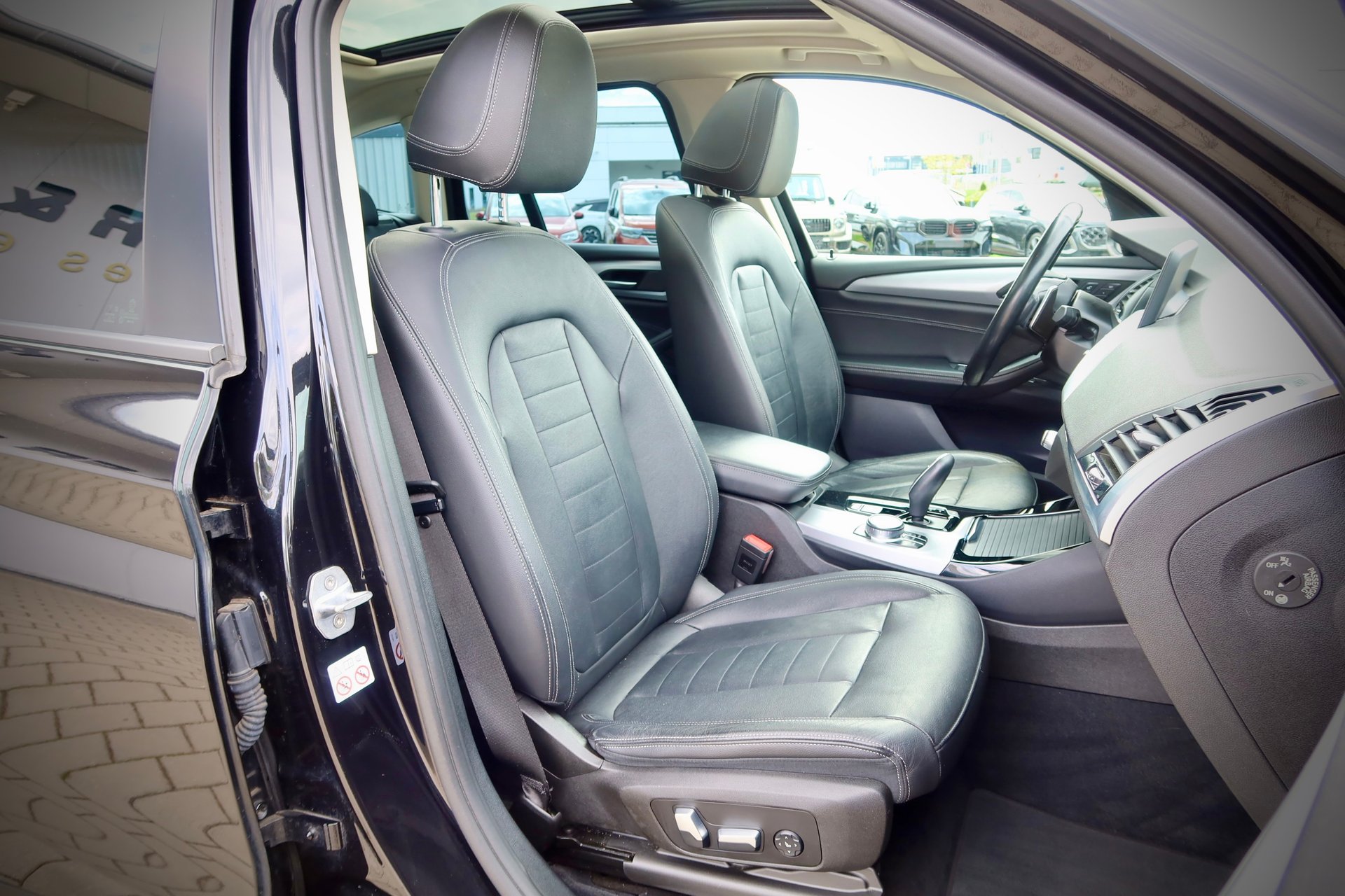 BMW X3 xDrive 25d Advant. ACC KEY-GO AHK CAM#H&K#PANO – Bild 14