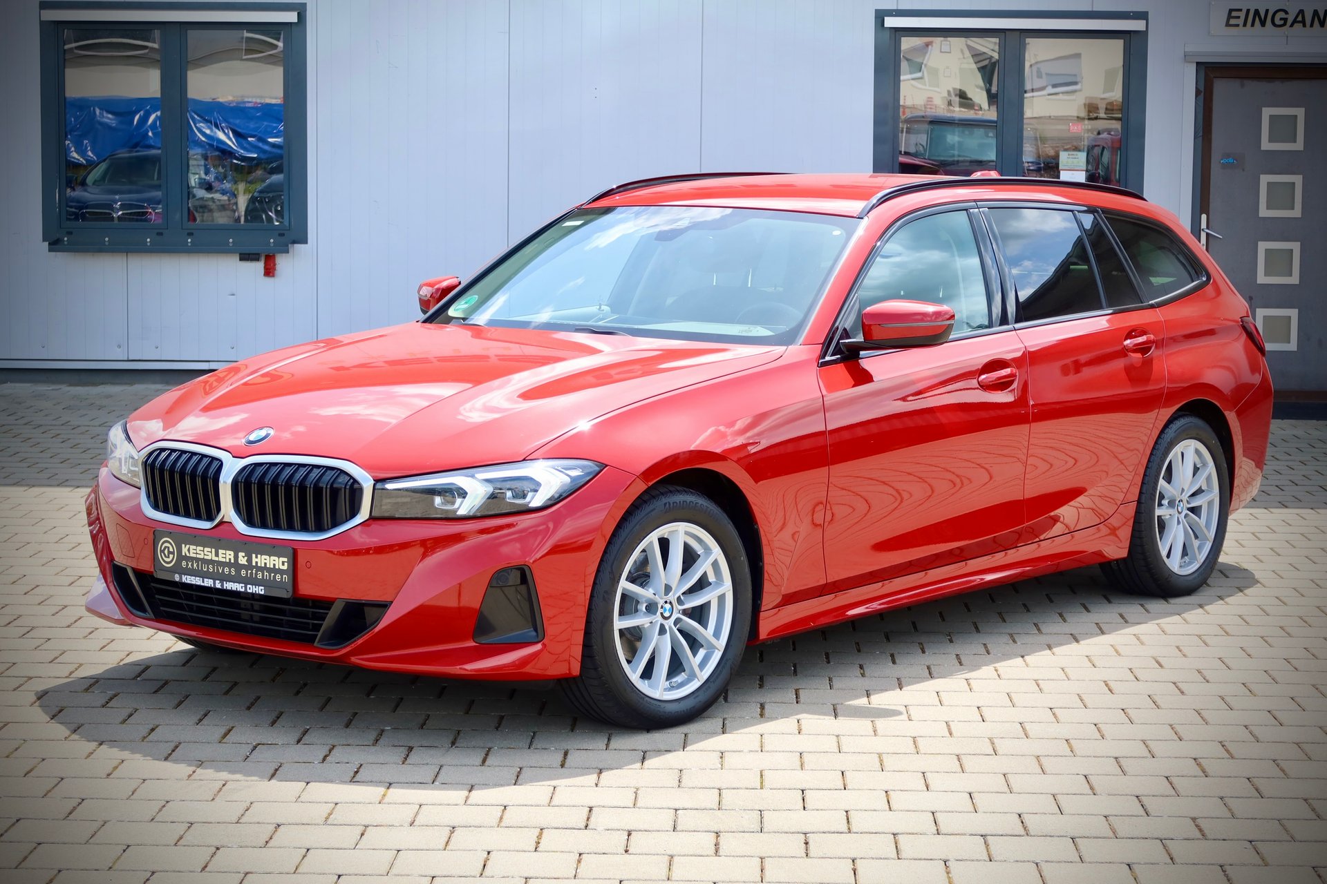 BMW 318d Touring Aut | Standheizung | Kamera | 1.Hand | MwSt. – Bild 2
