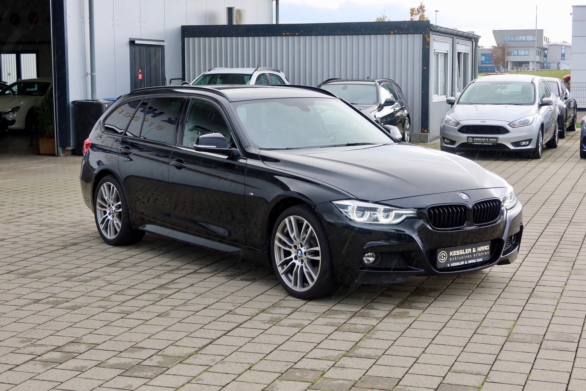 BMW 330i xDrive M-Sport#LED#1HAND# SERVICE# – Bild 4