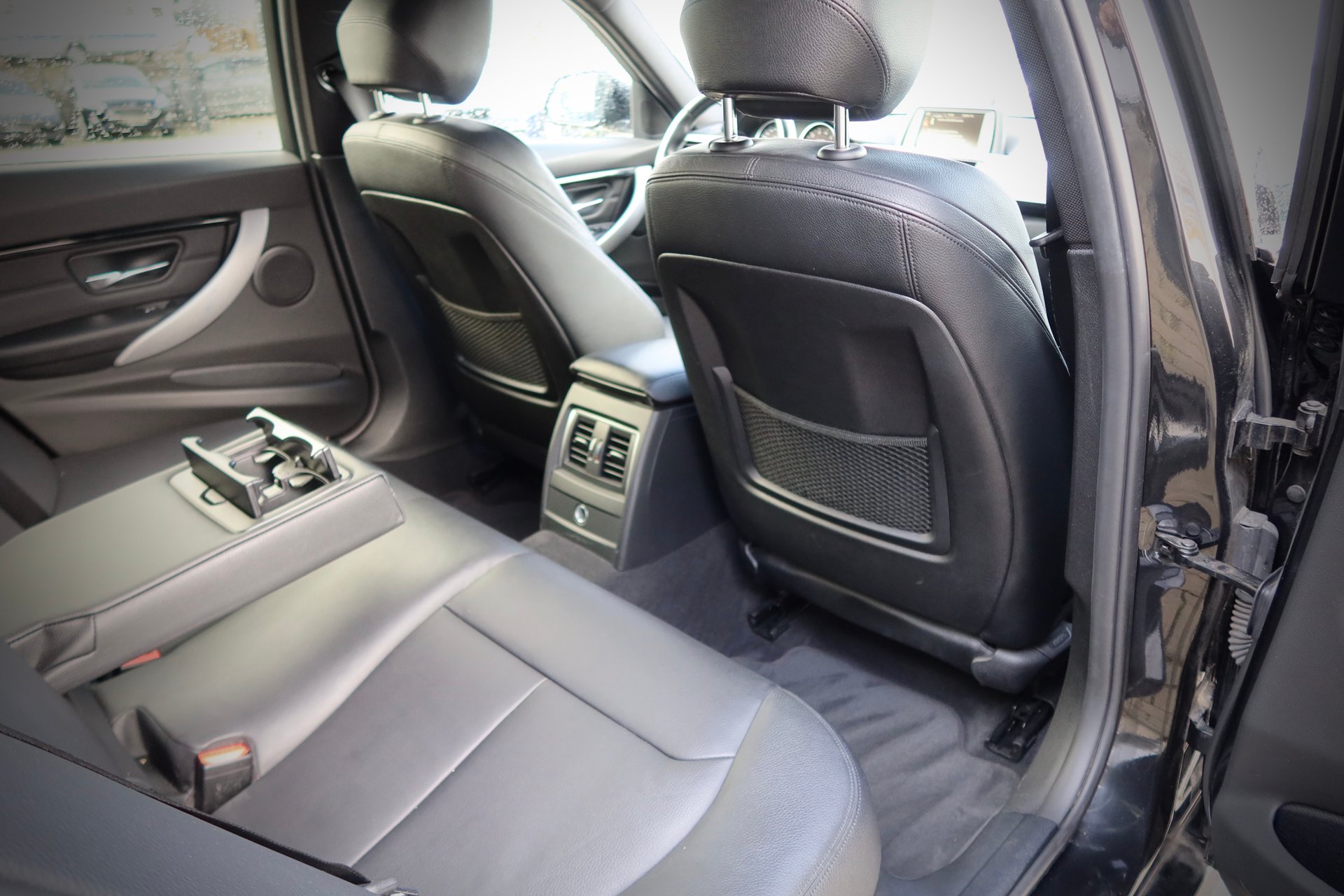BMW 330i xDrive M-Sport#LED#1HAND# SERVICE# – Bild 22