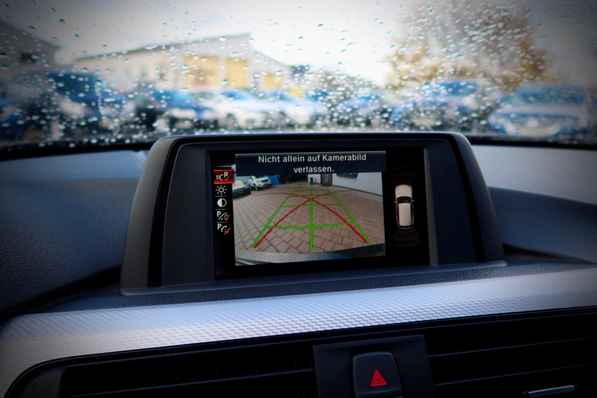 BMW 330i xDrive M-Sport#LED#1HAND# SERVICE# – Bild 16
