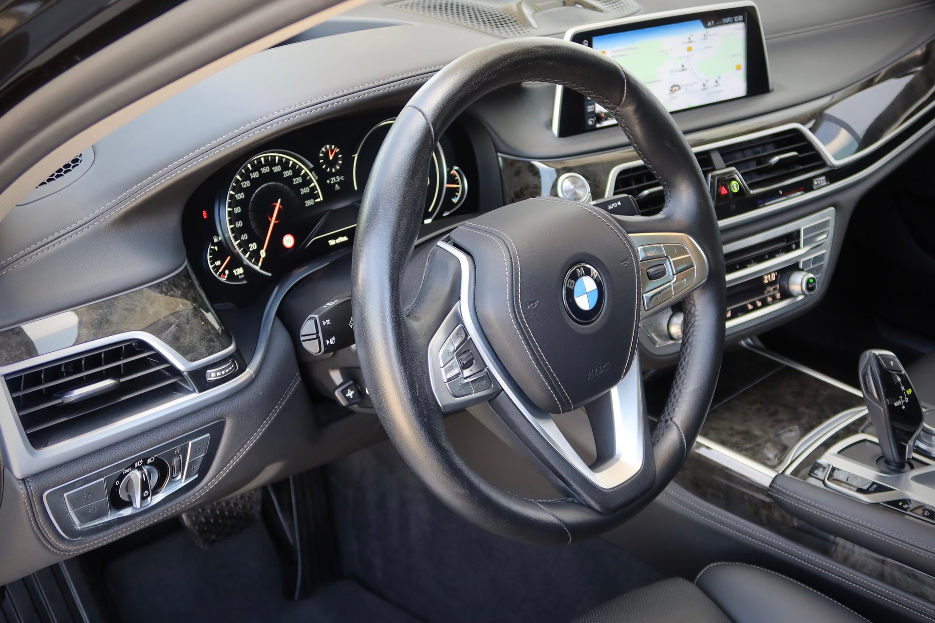 BMW 750 i#B&W#ACC#INTEGRAL#AHK#2HD# – Bild 10