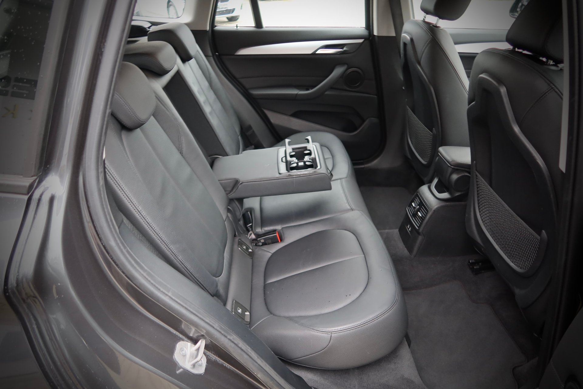 BMW X1 sDrive 18d Advantage#1HAND#8xALU# – Bild 21