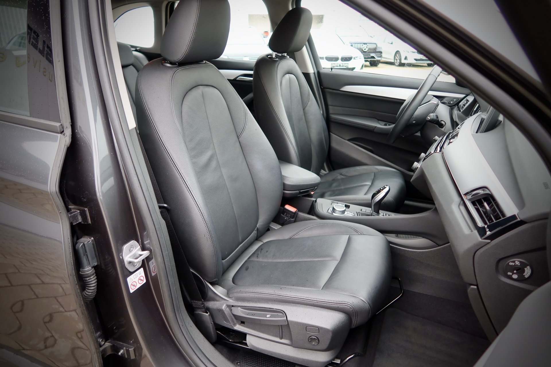 BMW X1 sDrive 18d Advantage#1HAND#8xALU# – Bild 13