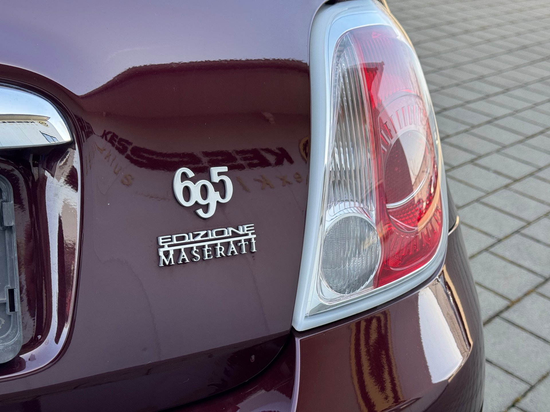 Abarth Cabrio 695 Edizione Maserati/NR.499 von 499 – Bild 9
