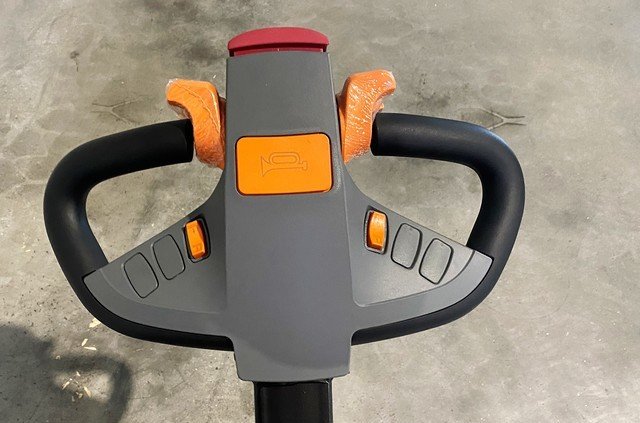 Gabelstapler Gebraucht kaufen – Heli CDD12JM300 mit Elektro in Österreich