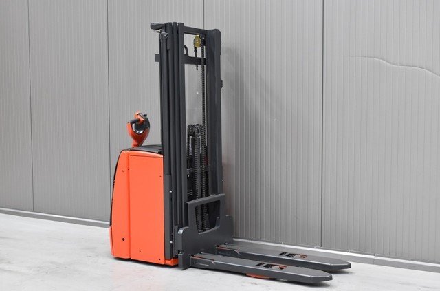 Gabelstapler Gebraucht kaufen – Linde L 16 mit Elektro in Österreich