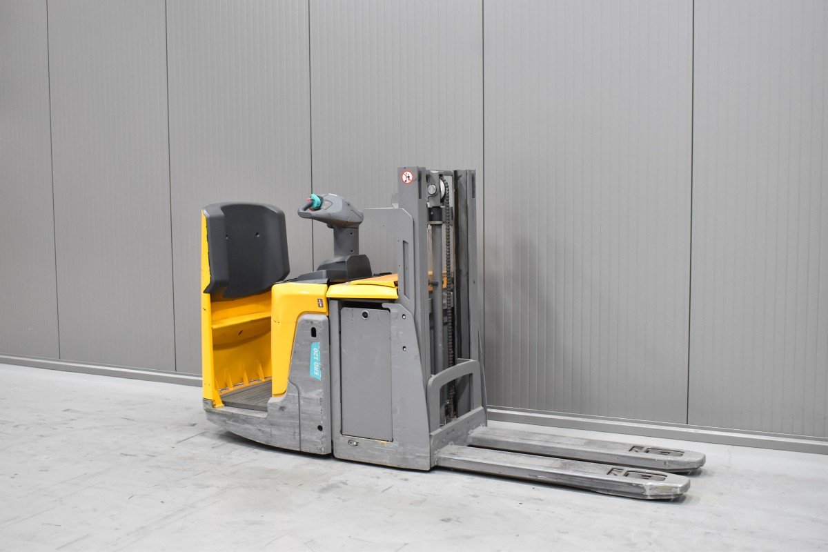 Gabelstapler Gebraucht kaufen – Jungheinrich ERD 120 mit Elektro in Österreich