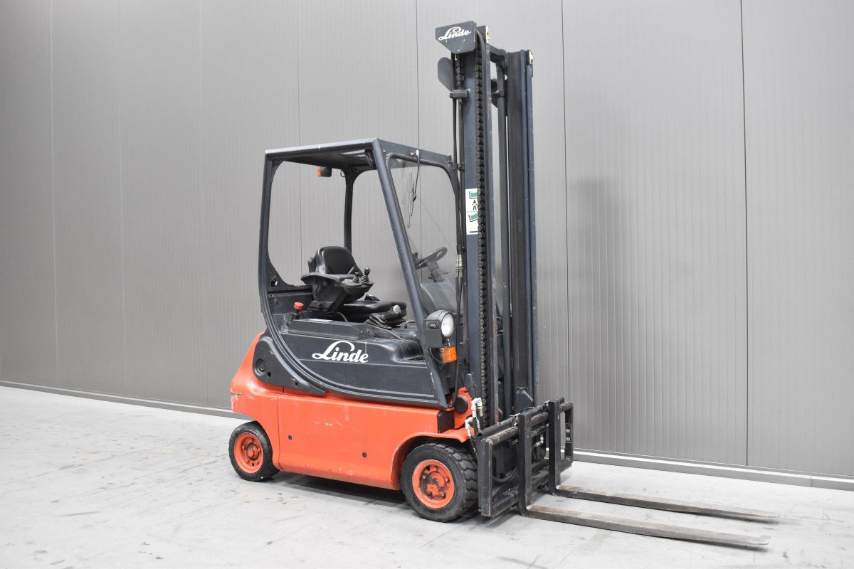 Gabelstapler Gebraucht kaufen – Linde E 16 P - 02 mit Elektro in Österreich