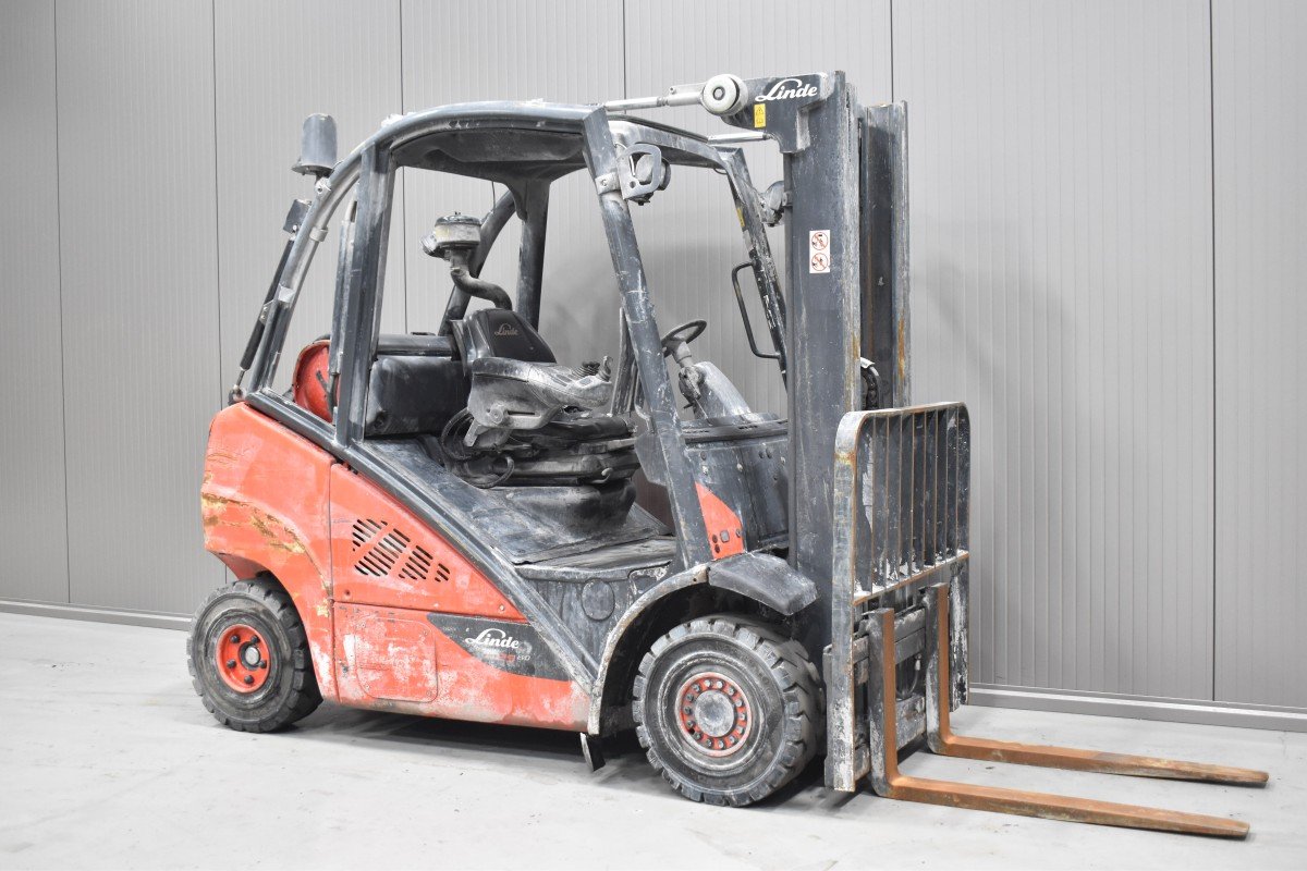 Gabelstapler Gebraucht kaufen – Linde H 25 T-02 mit Gas in Österreich