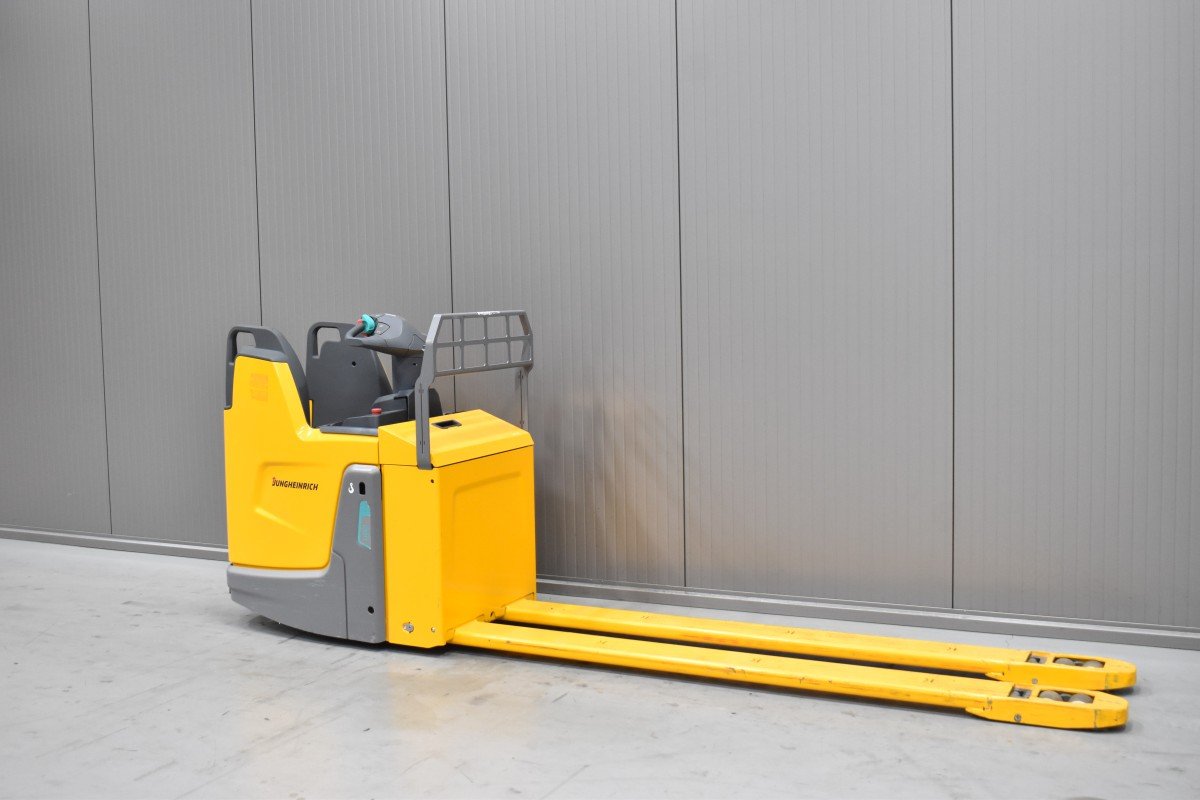 Jungheinrich ERE 120 Gebrauchtstapler Kaufen