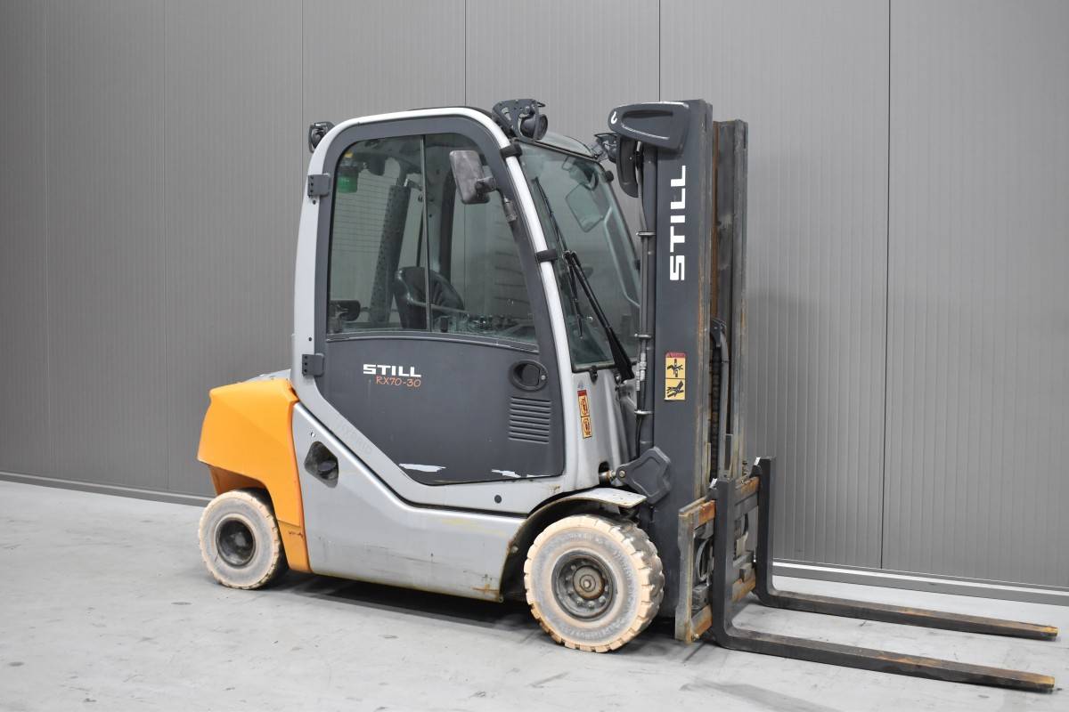 Gabelstapler Gebraucht kaufen – Still RX 70-30 mit Diesel in Deutschland