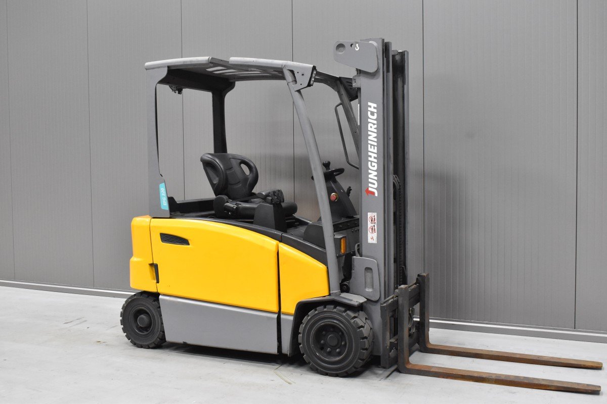 Gabelstapler Gebraucht kaufen – Jungheinrich EFG MC 320 mit Elektro in Österreich
