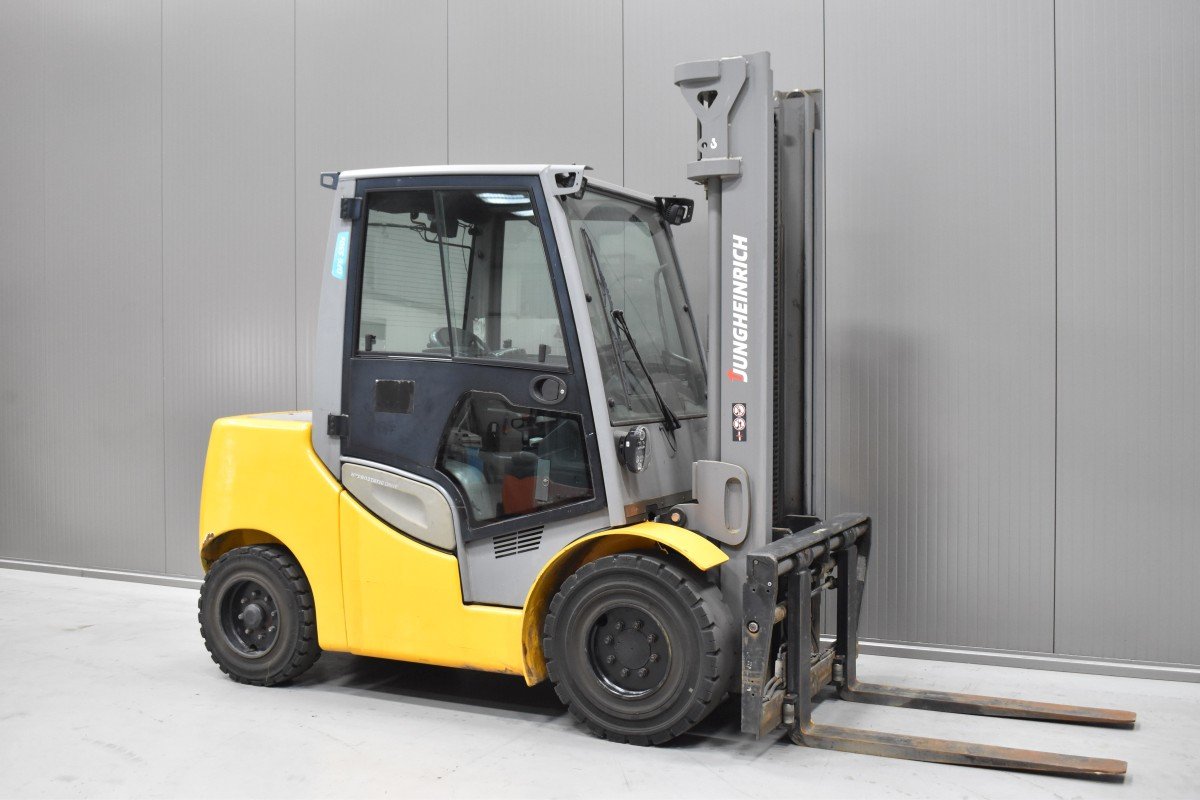 Gabelstapler Gebraucht kaufen – Jungheinrich DFG 550s mit Diesel in Österreich