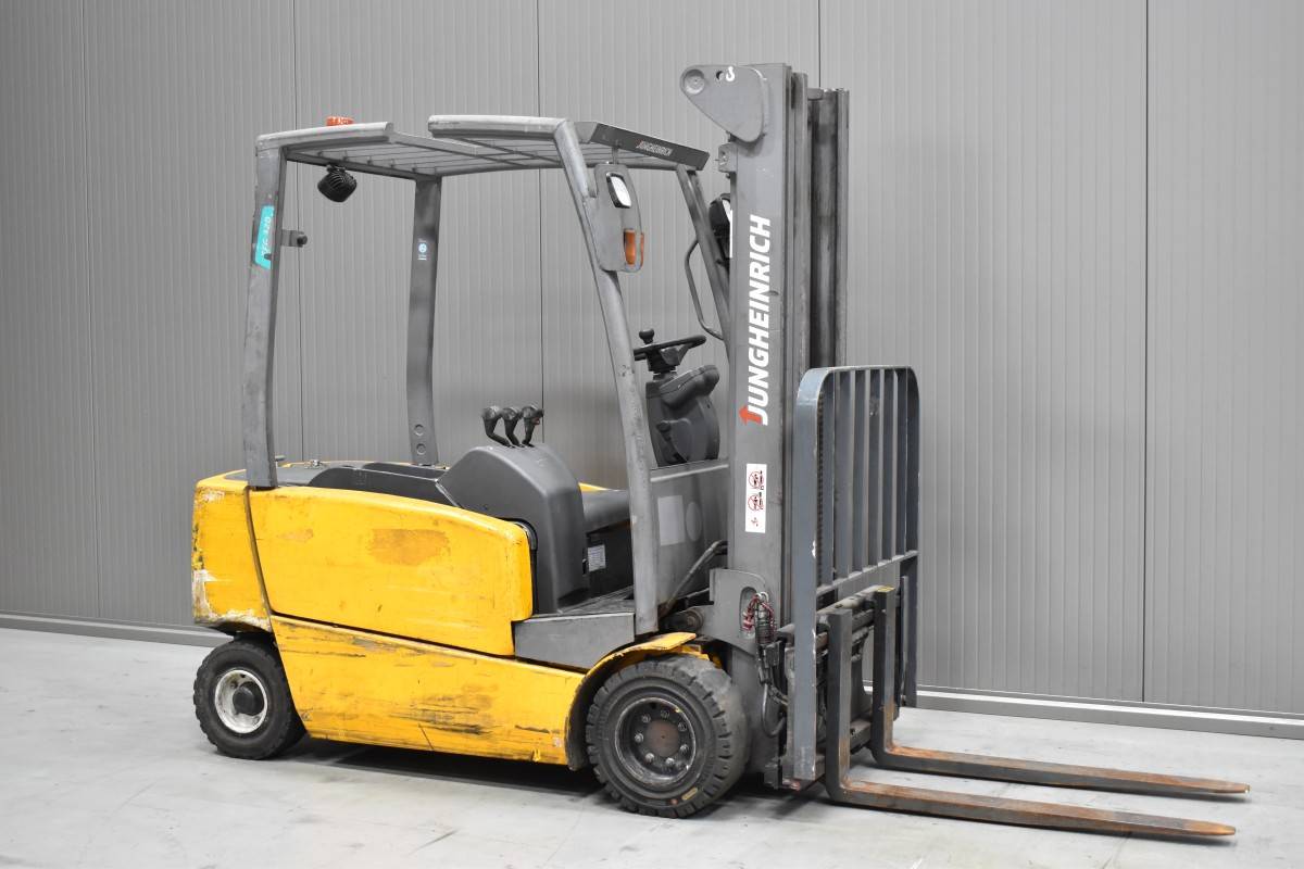 Jungheinrich EFG 320 N Gebrauchtstapler Kaufen