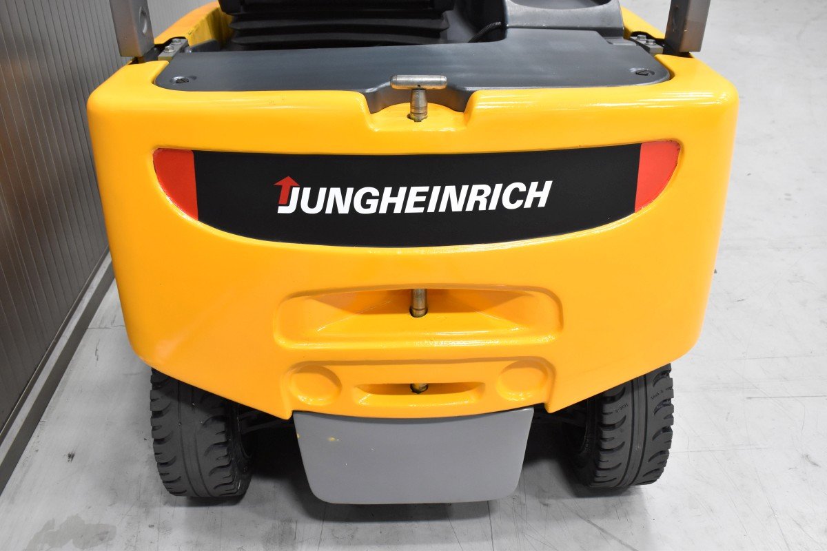 Jungheinrich EFG 320 N – Bild 8
