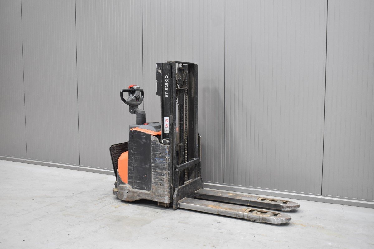 Gabelstapler Gebraucht kaufen – Toyota SWE 200D mit Elektro in Österreich