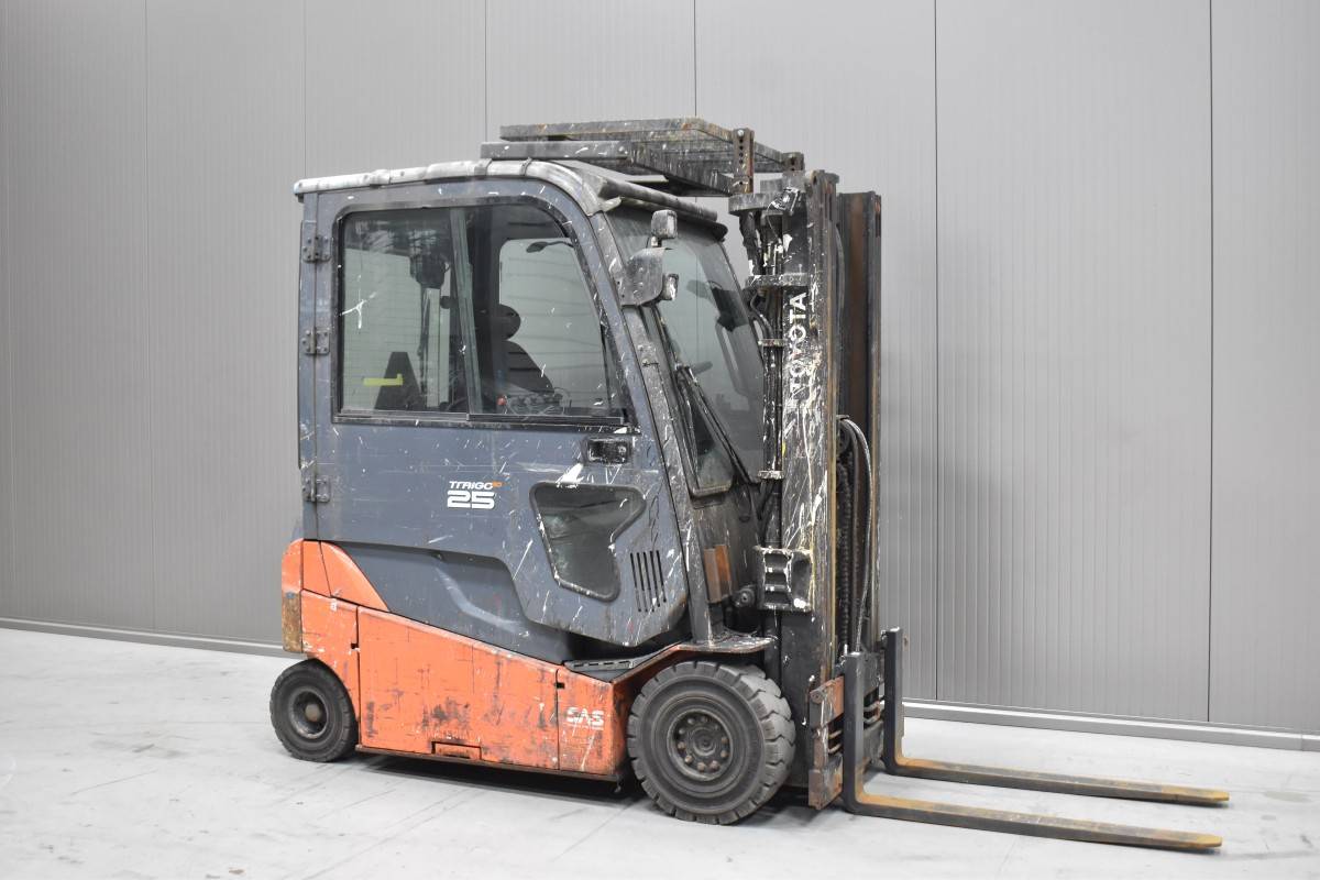 Toyota 8FBMT25 Gebrauchtstapler Kaufen