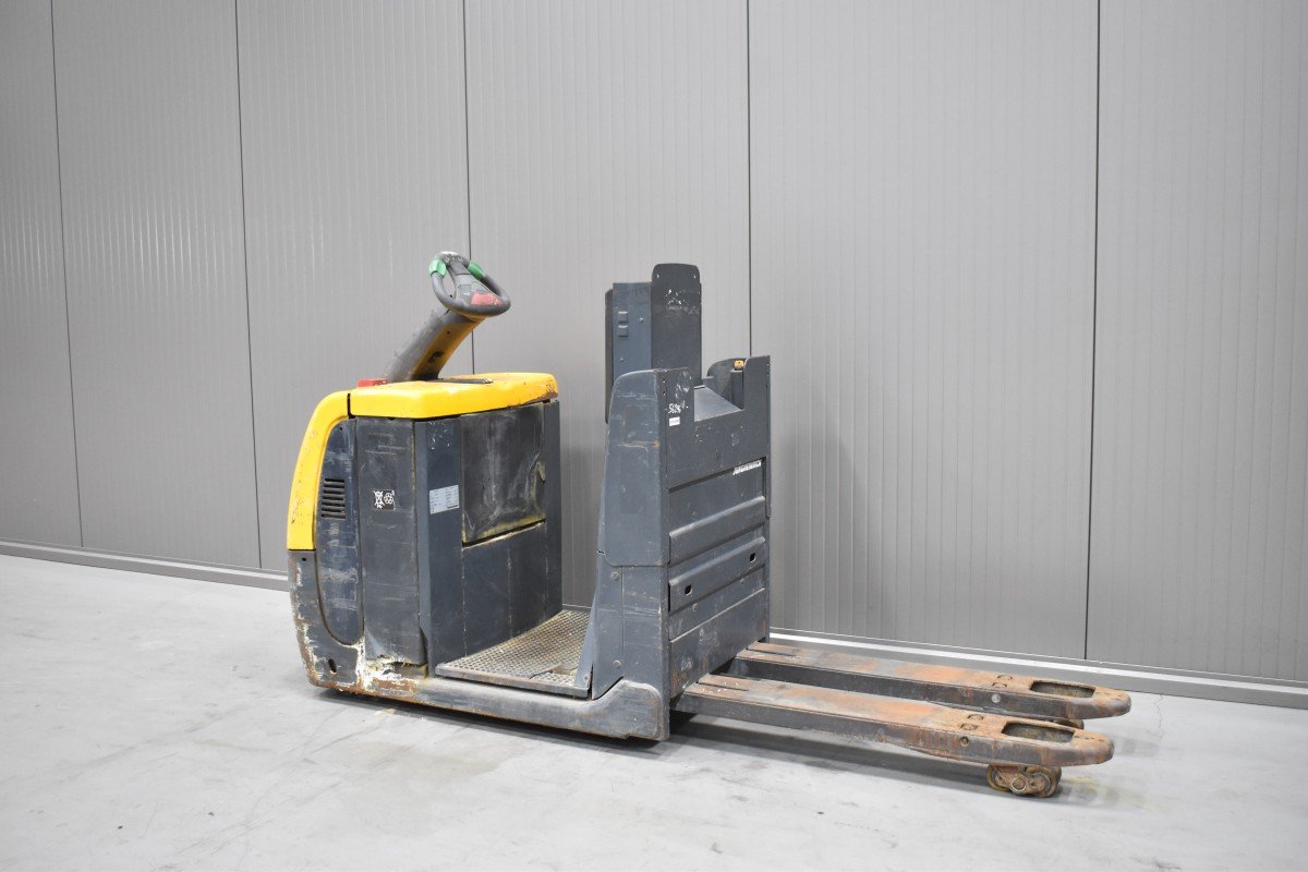 Jungheinrich ECE 220 HP Gebrauchtstapler Kaufen