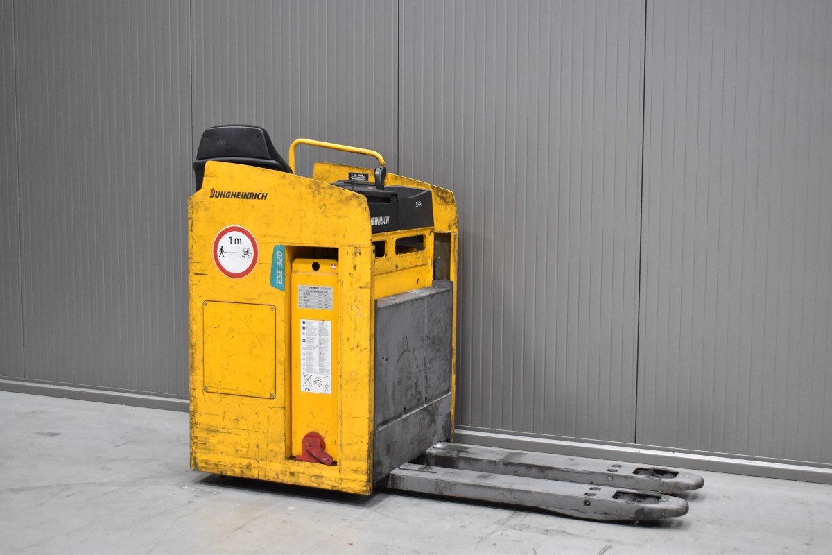 Gabelstapler Gebraucht kaufen – Jungheinrich ESE 320 mit Elektro in Österreich