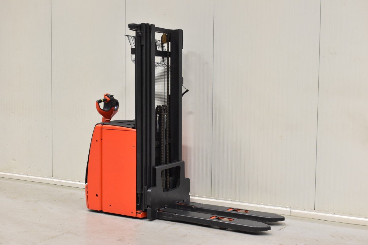 Gabelstapler Gebraucht kaufen – Linde L 14 mit Elektro in Österreich