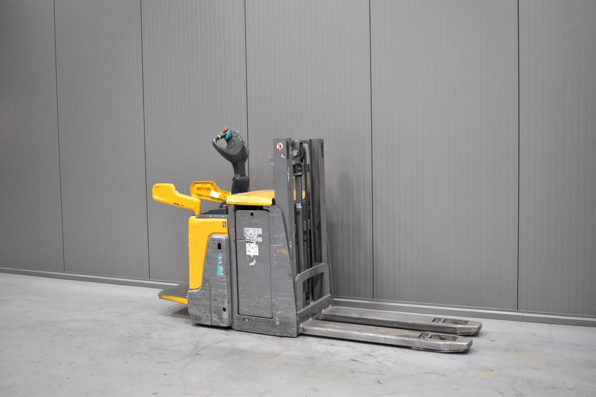 Jungheinrich ERD 220 DrivePlus Gebrauchtstapler Kaufen