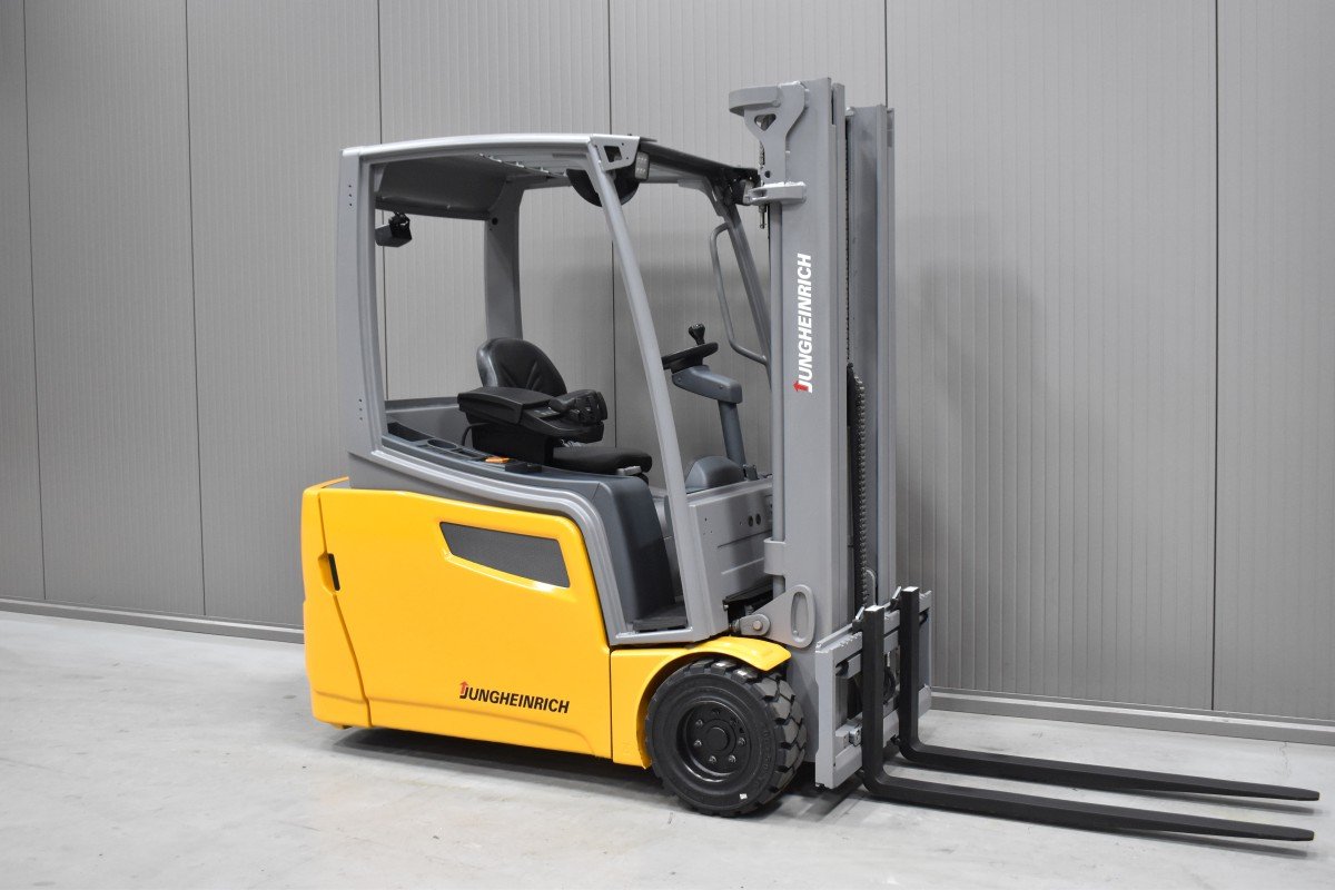 Gabelstapler Gebraucht kaufen – Jungheinrich EFG 220 mit Elektro in Österreich
