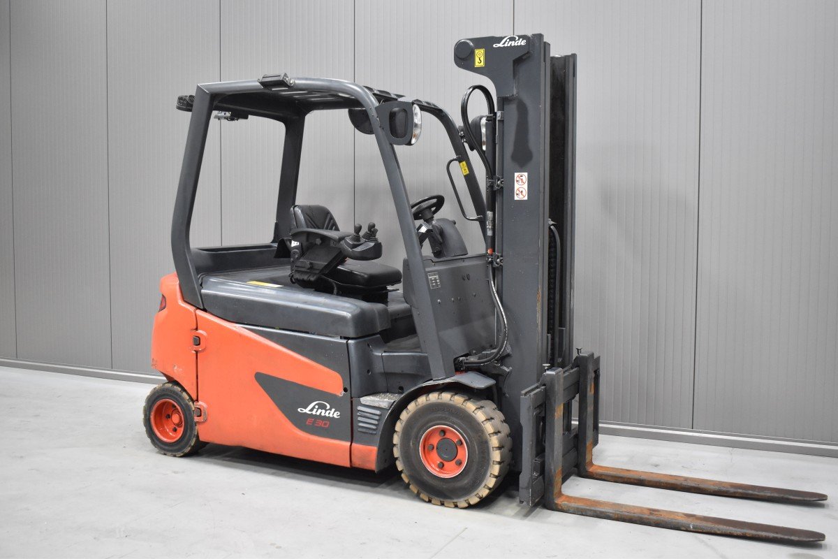 Gabelstapler Gebraucht kaufen – Linde E 30 S mit Elektro in Österreich