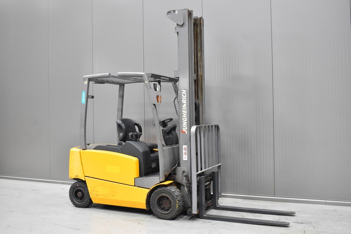 Gabelstapler Gebraucht kaufen – Jungheinrich EFG 320 N mit Elektro in Österreich