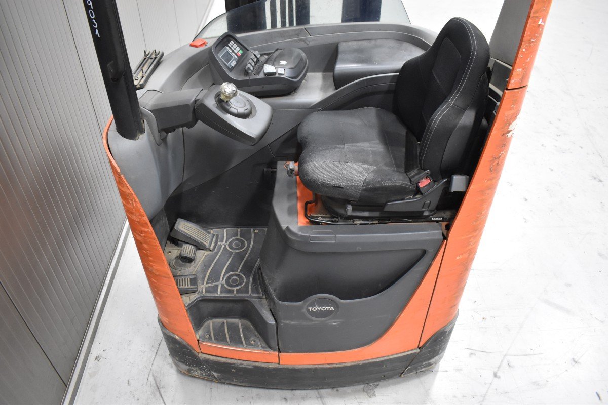 Toyota RRE 160 H – Bild 6