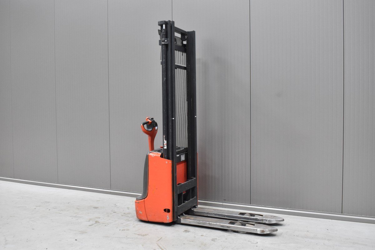 Gabelstapler Gebraucht kaufen – Linde L 10 mit Elektro in Österreich