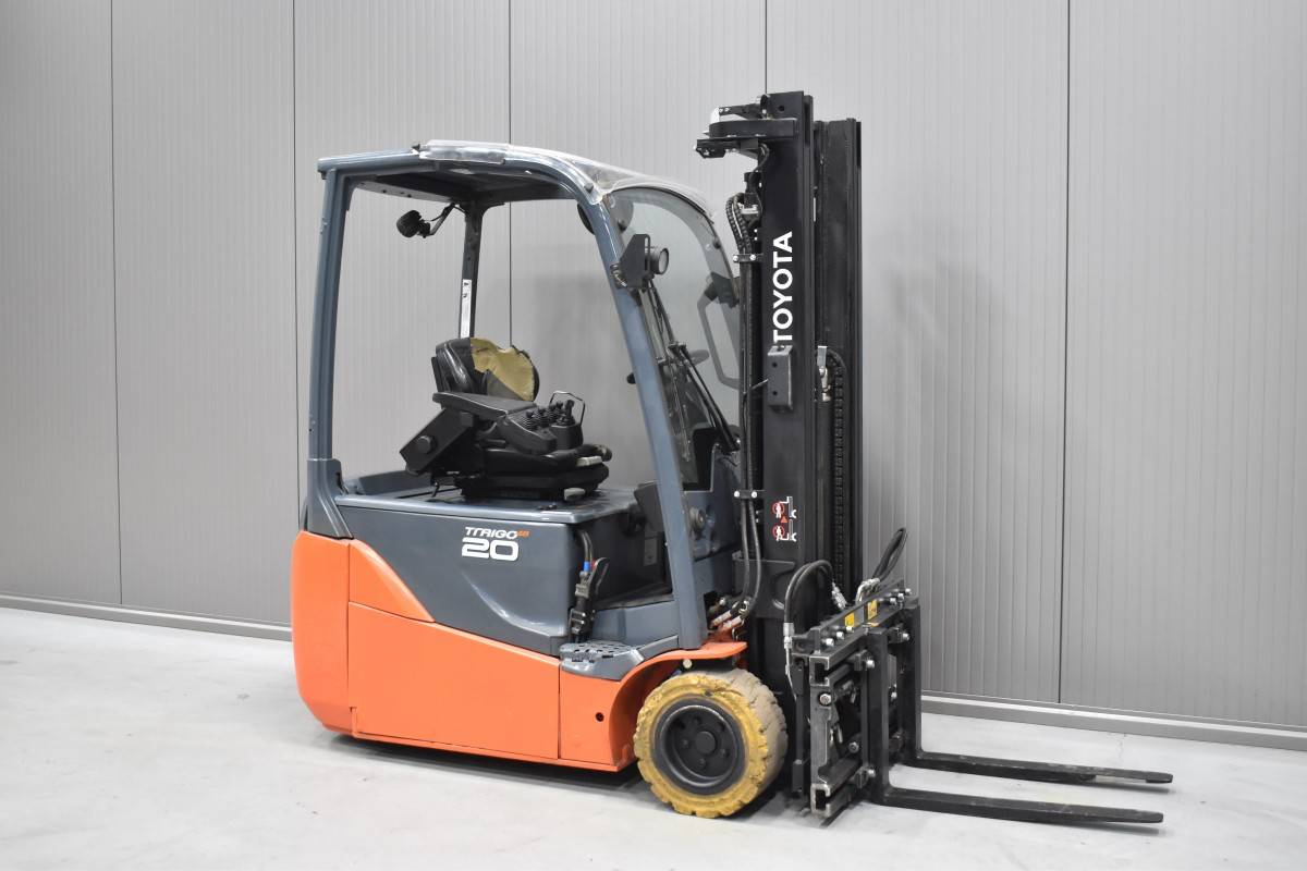 Gabelstapler Gebraucht kaufen – Toyota 8FBE20T mit Elektro in Deutschland