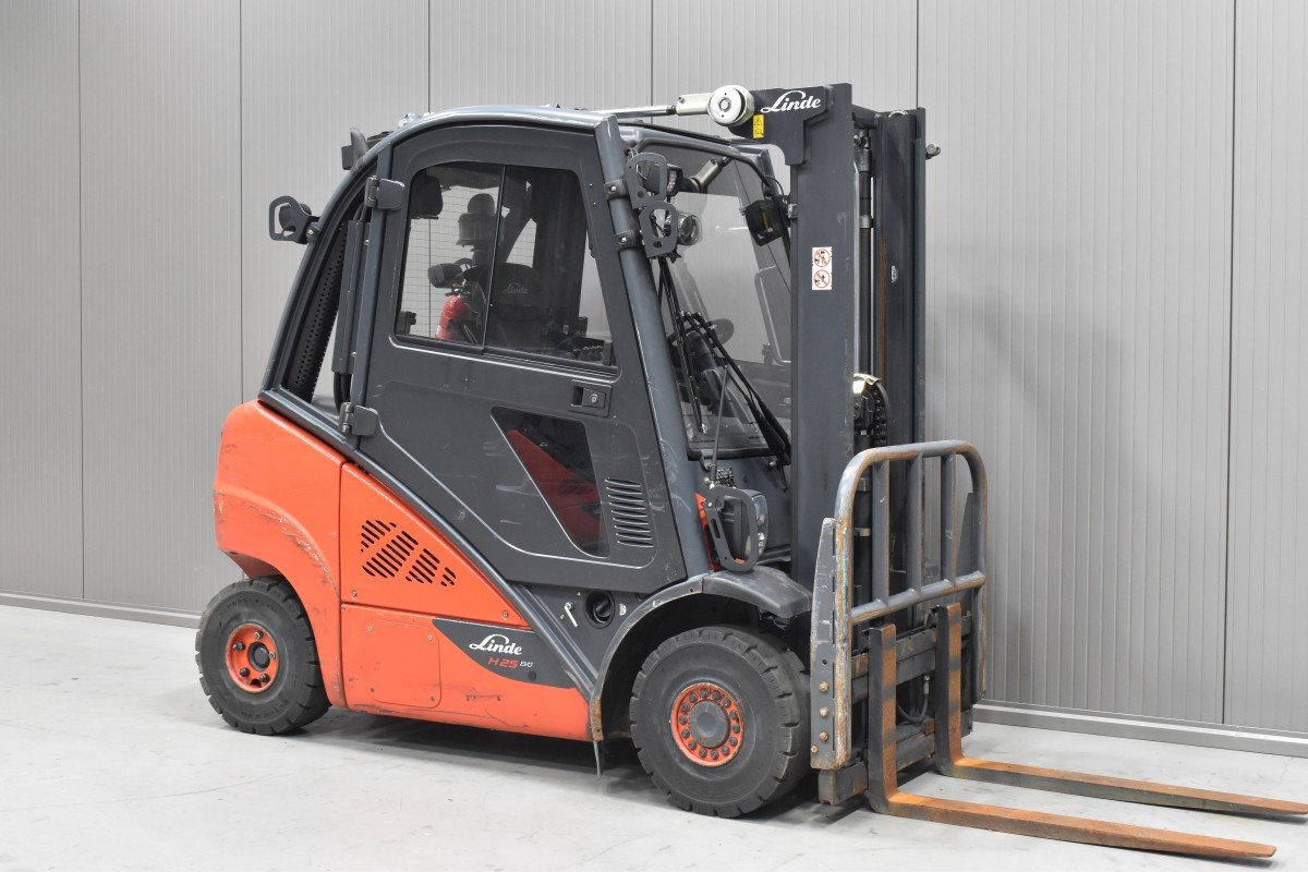 Gabelstapler Gebraucht kaufen – Linde H 25 D - 02 mit Diesel in Österreich