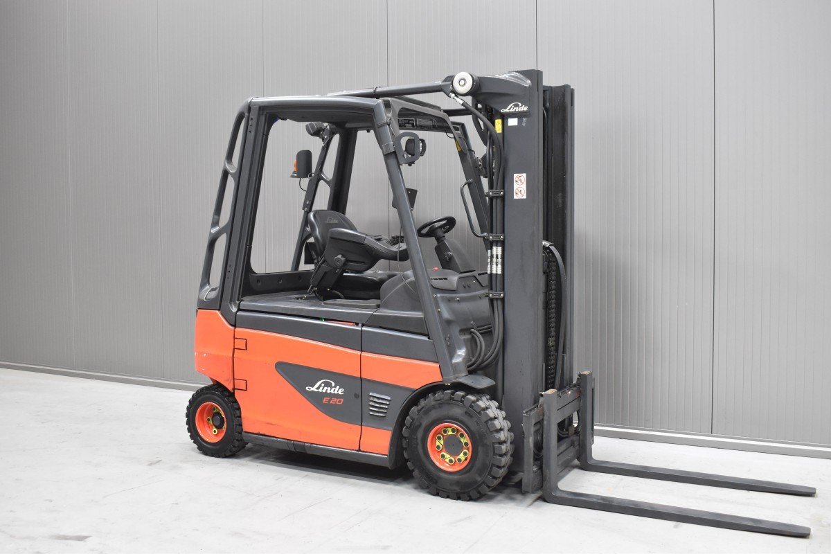 Gabelstapler Gebraucht kaufen – Linde E 20 - 01 mit Elektro in Österreich