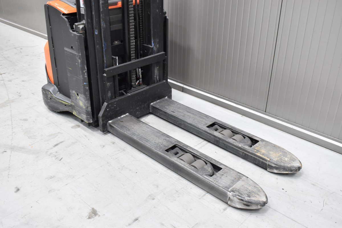 Toyota SWE 140L – Bild 4