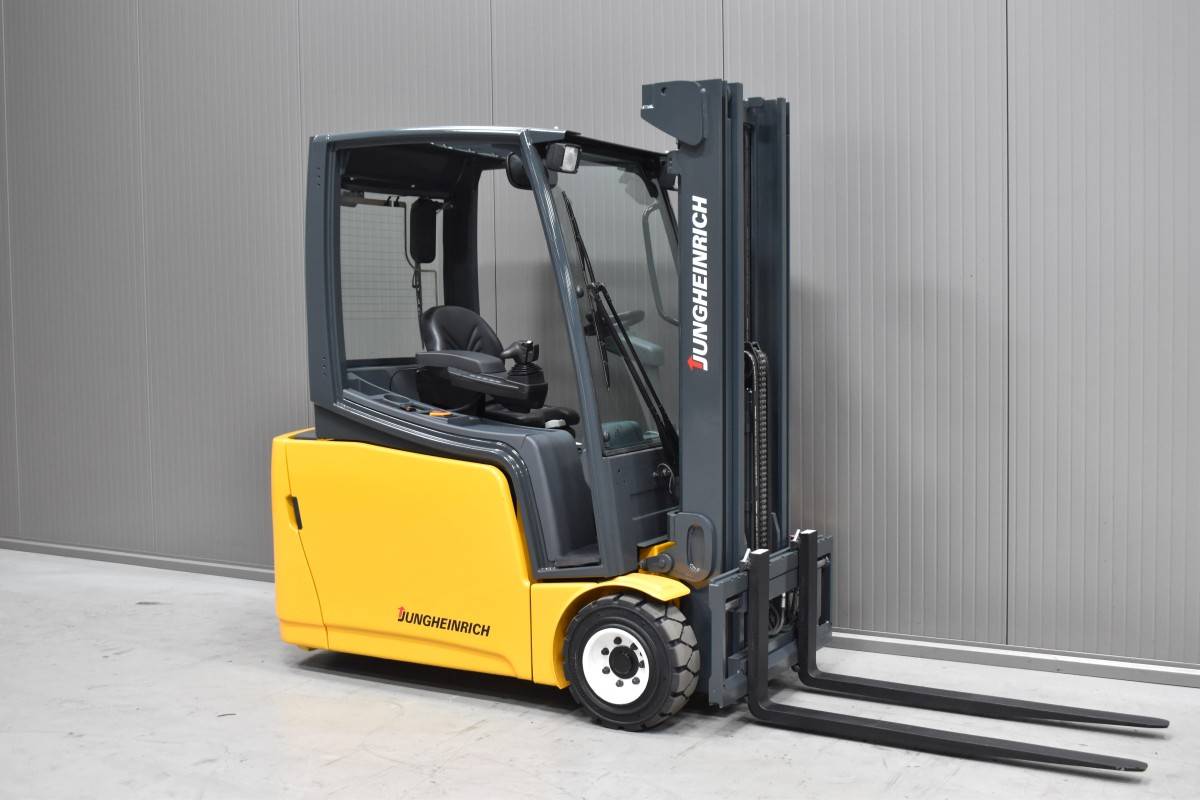 Gabelstapler Gebraucht kaufen – Jungheinrich EFG 220 mit Elektro in Deutschland