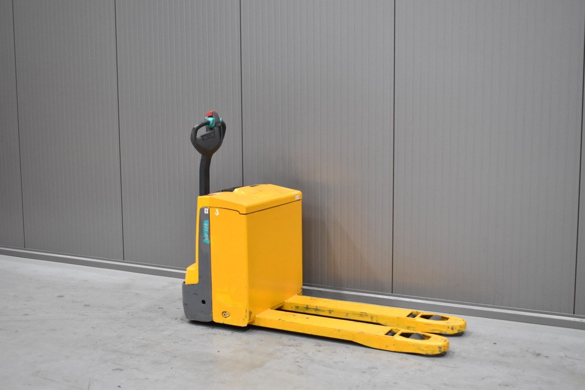 Gabelstapler Gebraucht kaufen – Jungheinrich EJE 120n mit Elektro in Österreich