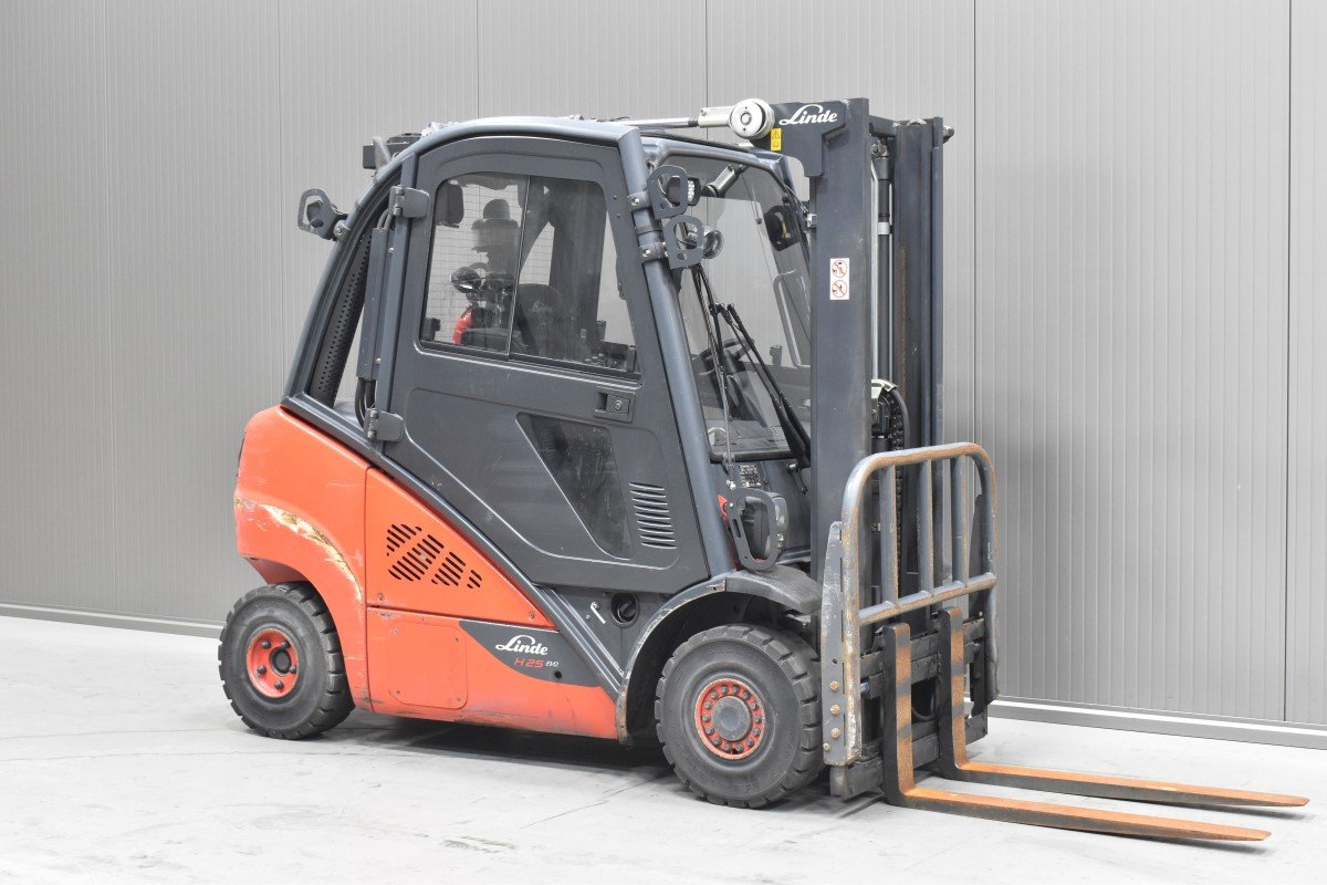 Gabelstapler Gebraucht kaufen – Linde H 25 D - 02 mit Diesel in Österreich
