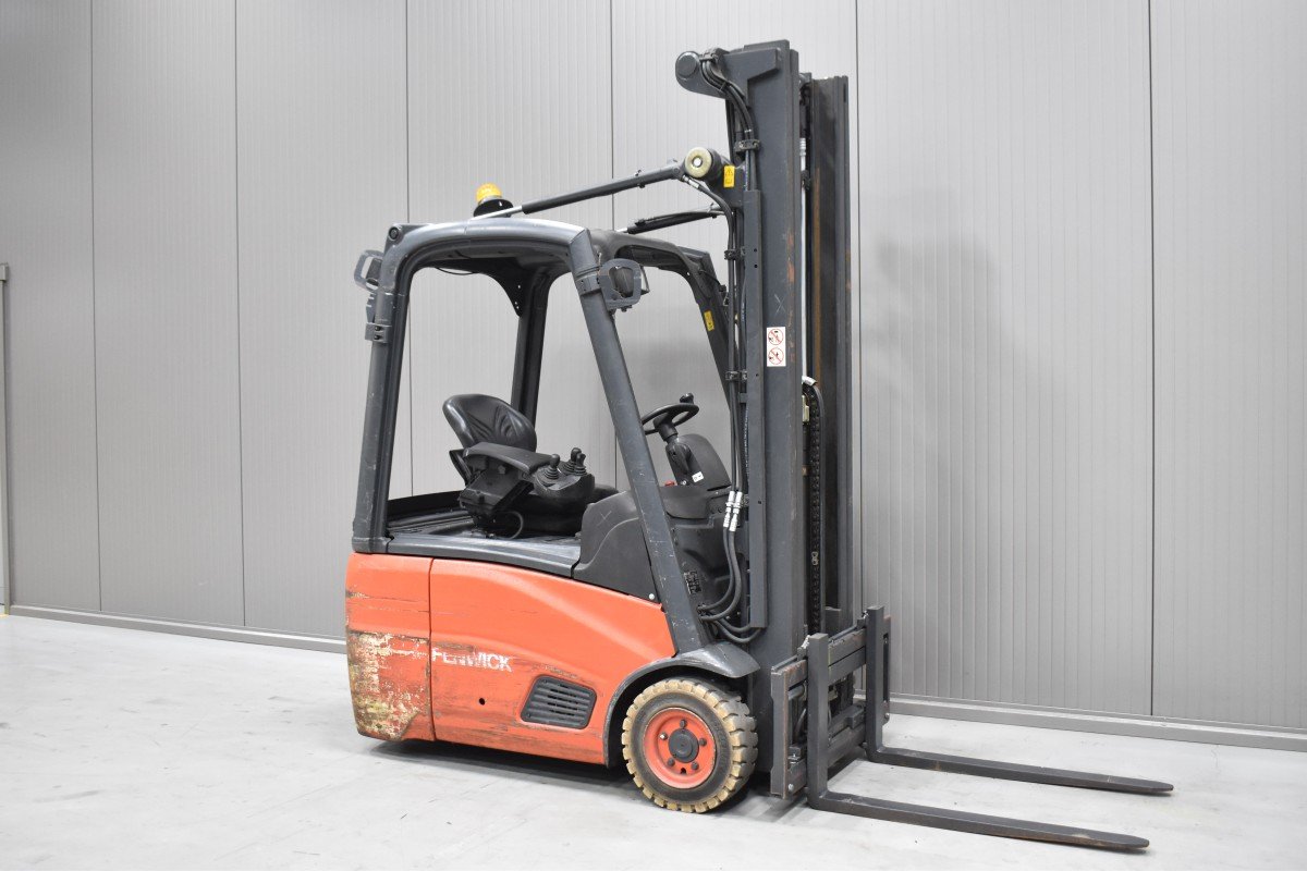 Gabelstapler Gebraucht kaufen – Linde E 16 C - 01 mit Elektro in Österreich