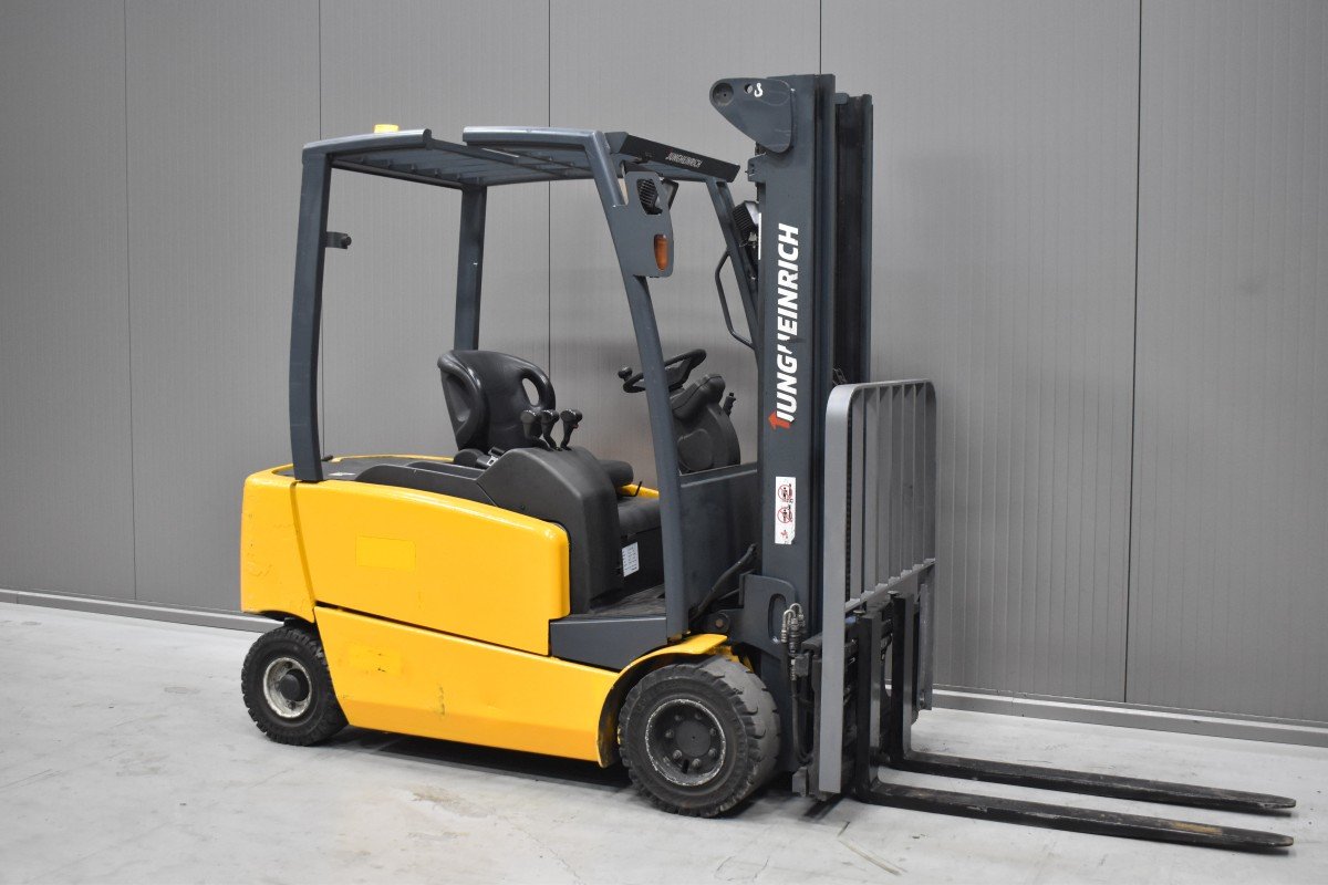 Gabelstapler Gebraucht kaufen – Jungheinrich EFG 320 N mit Elektro in Österreich